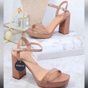 Minimalist Platform Chunky Heeled Ankle Strap Sandals